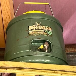 Vintage Woodland Green Dispenser with Spout